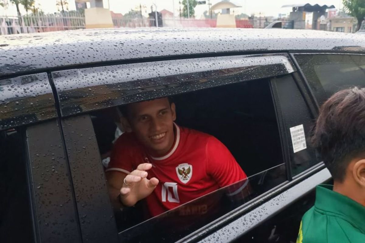 Revitalisasi Stadion untuk Mendorong Kemajuan Sepak Bola Indonesia: Sebuah Pandangan dari Egy Maulana