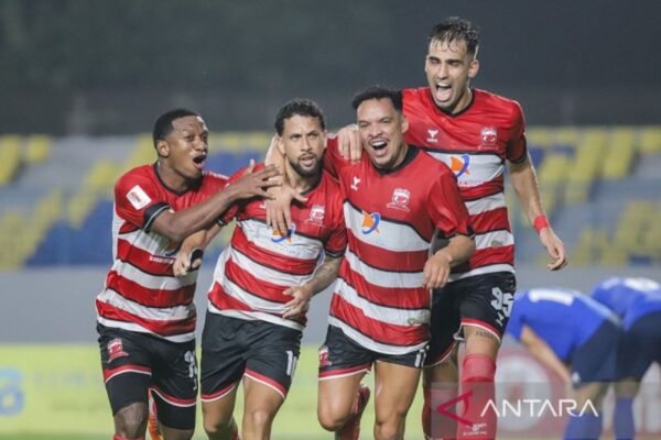 Semangat Berkobar: Madura United Siap Hadapi PSIS Semarang