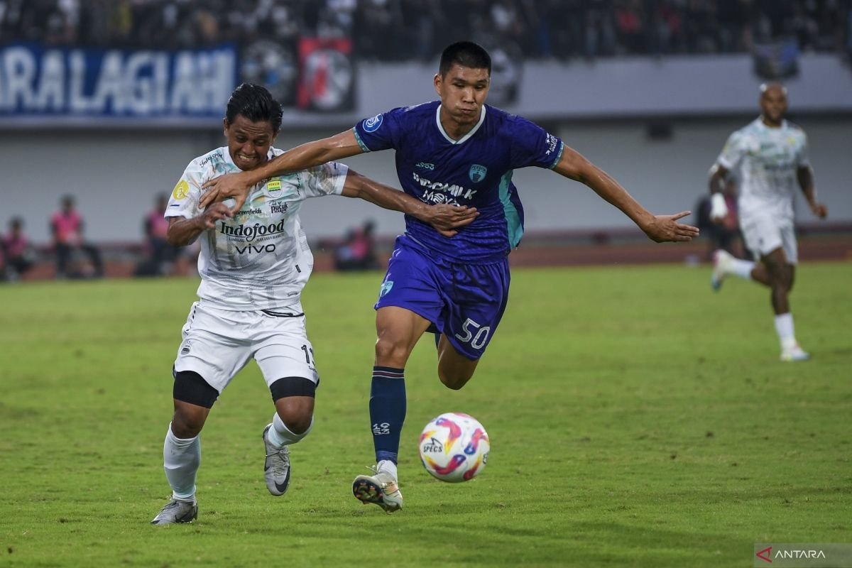 Tetap Apresiasi: Hodak Soroti Penampilan Tim Persib Meski Hasil Tidak Memuaskan