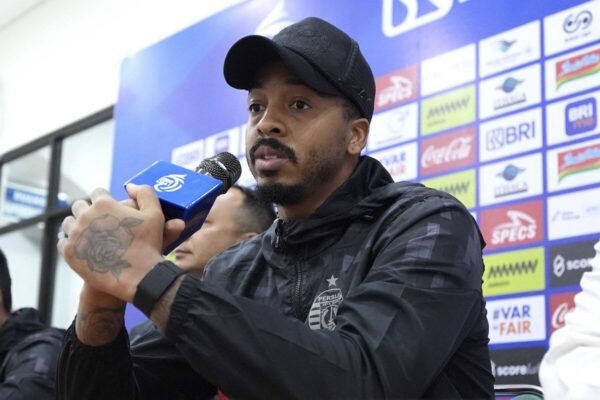 Eduardo Berkomitmen Membawa Persija Berjaya di Kandang PSS